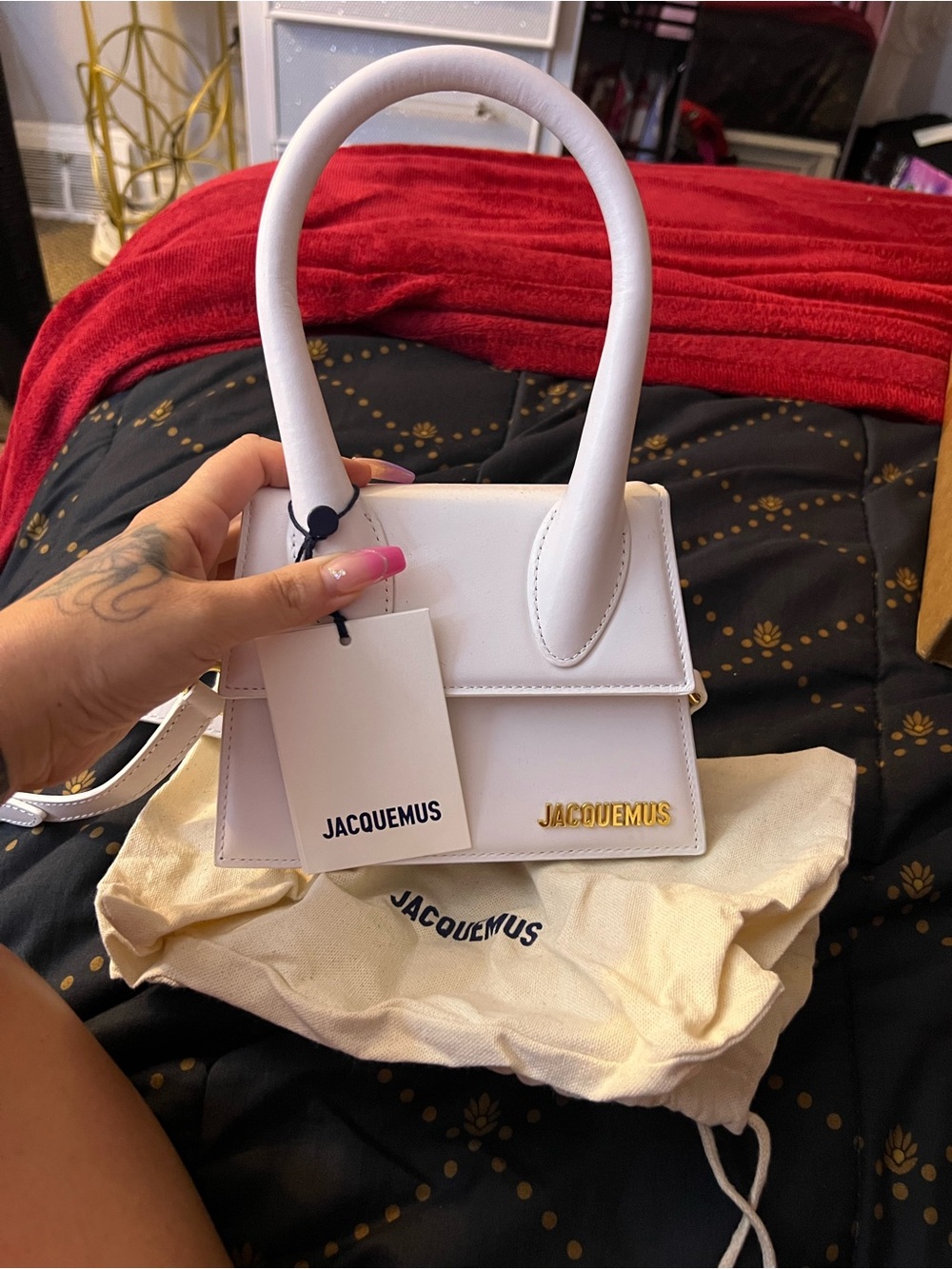 Jacquemus White Le Chiquito Mini Top-Handle Bag with Gold Logo - Picture 2 of 8